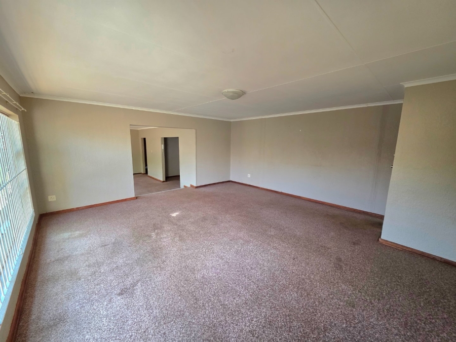 4 Bedroom Property for Sale in Panorama Free State